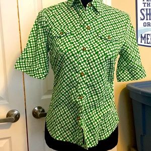 Banana Republic Green Ladies Petite button up Blouse